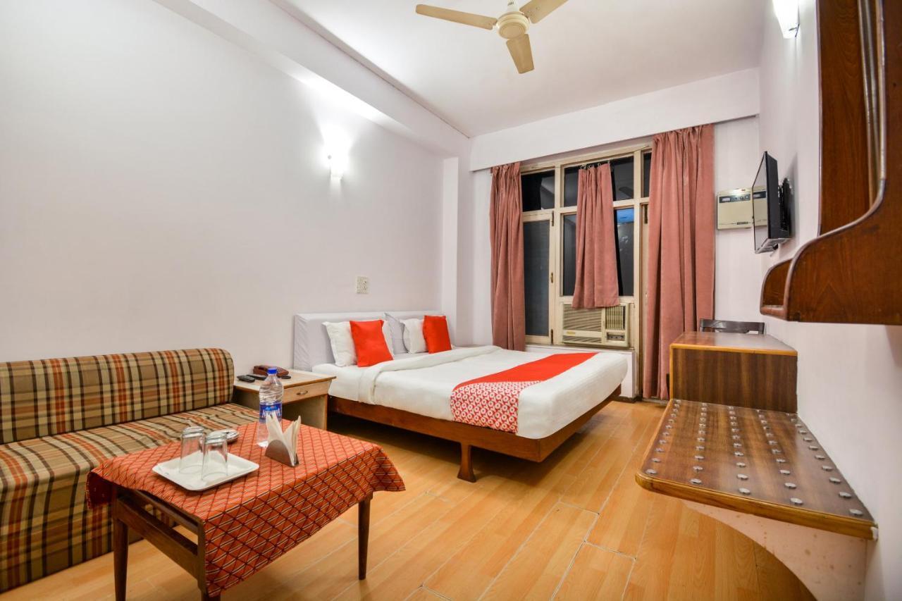 Oyo 46616 Hotel Abhinandan Jind Exterior foto