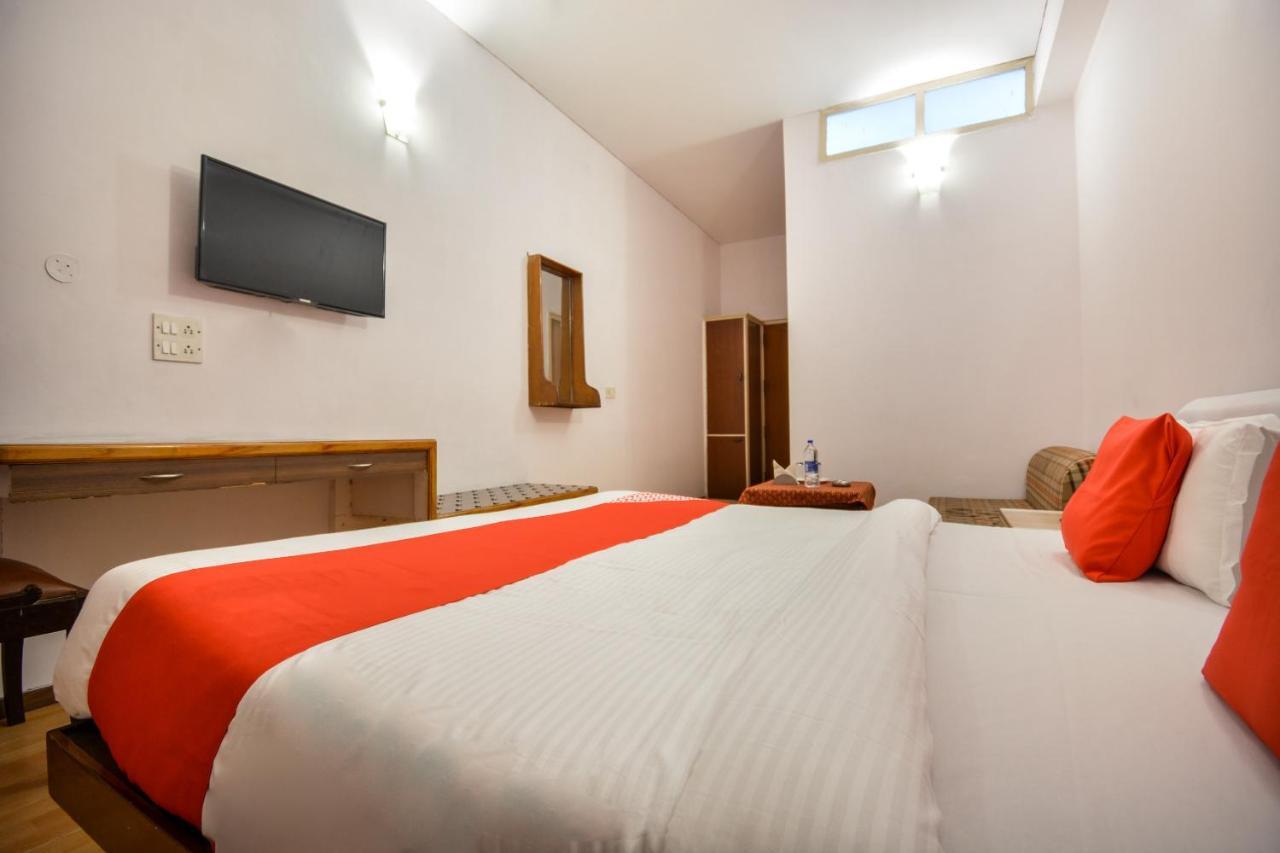 Oyo 46616 Hotel Abhinandan Jind Exterior foto